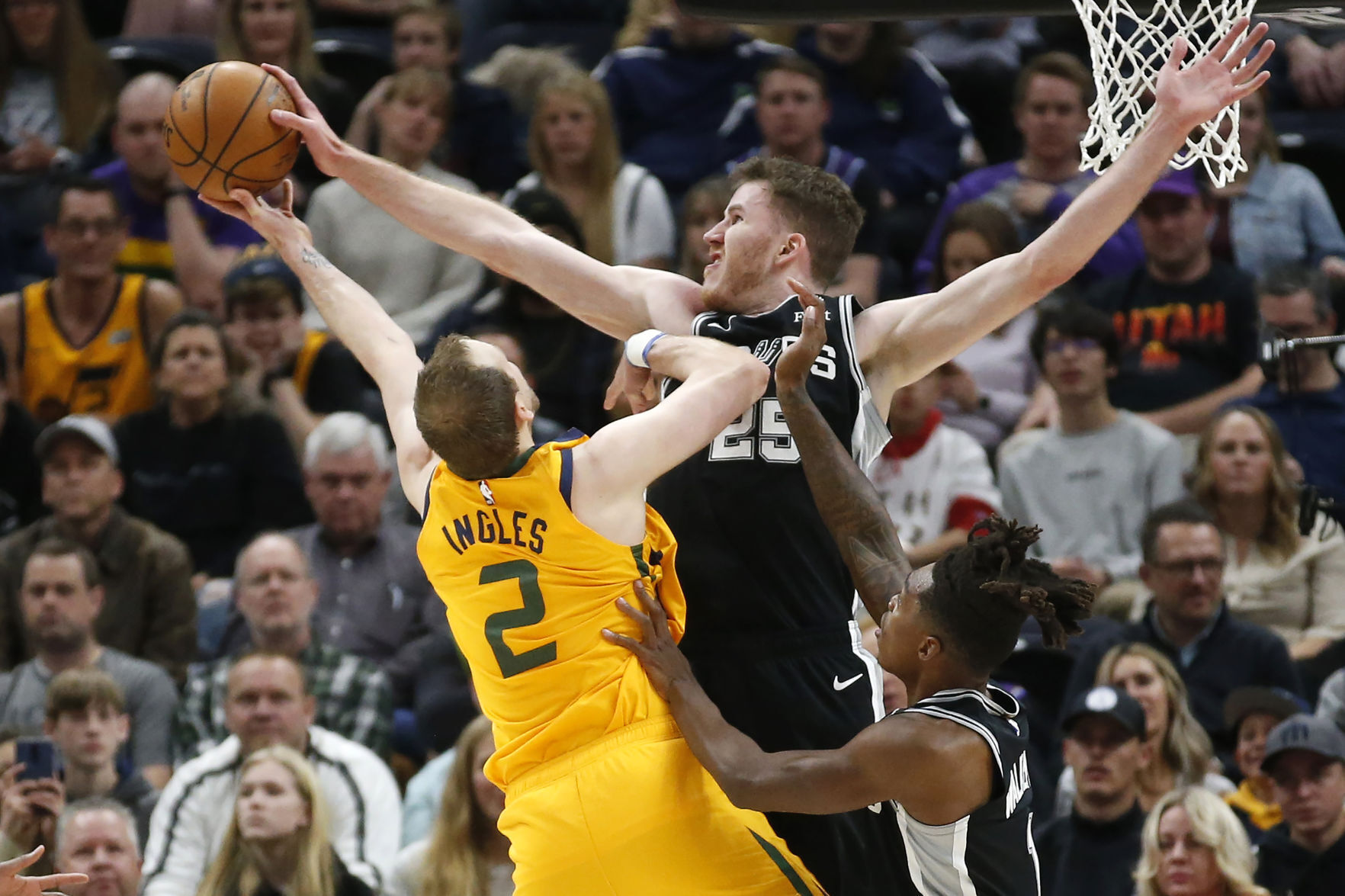 APTOPIX Spurs Jazz Basketball